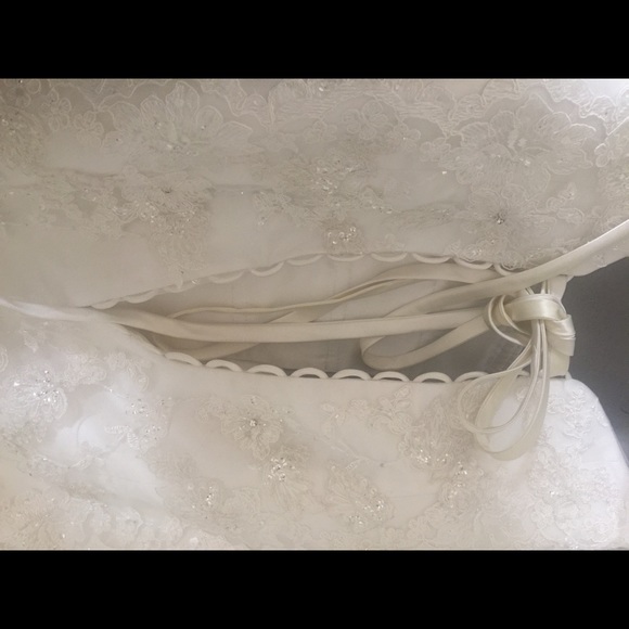 Sophia rolling wedding dress size 6 - Picture 4 of 4