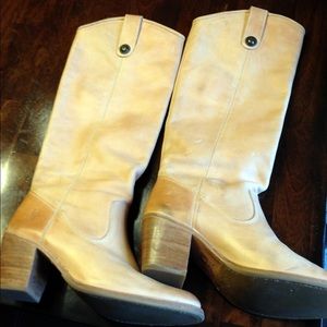 Frye Jackie Button boots, size 7, color: natural