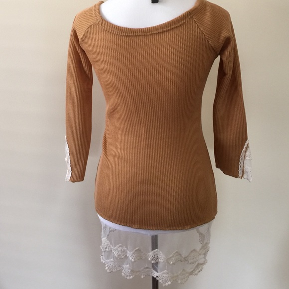 Boho Chic Top - Picture 3 of 4