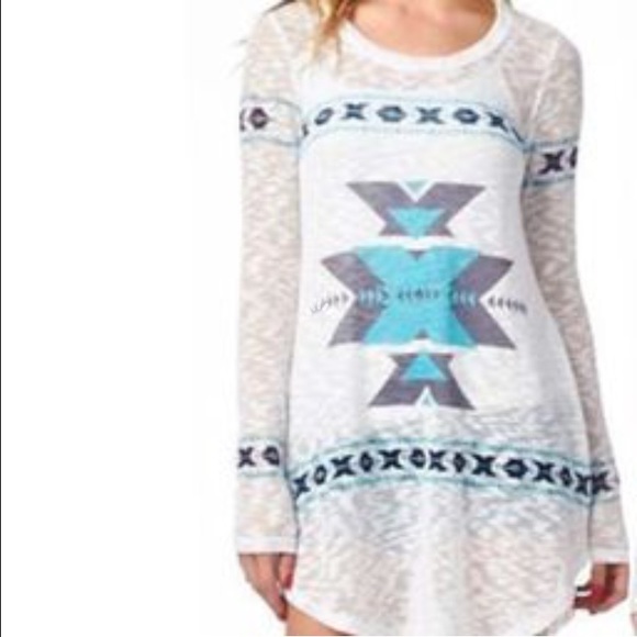 Gorgeous aztec top