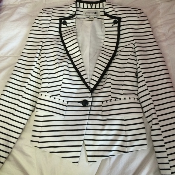 Black and white stripped blazer