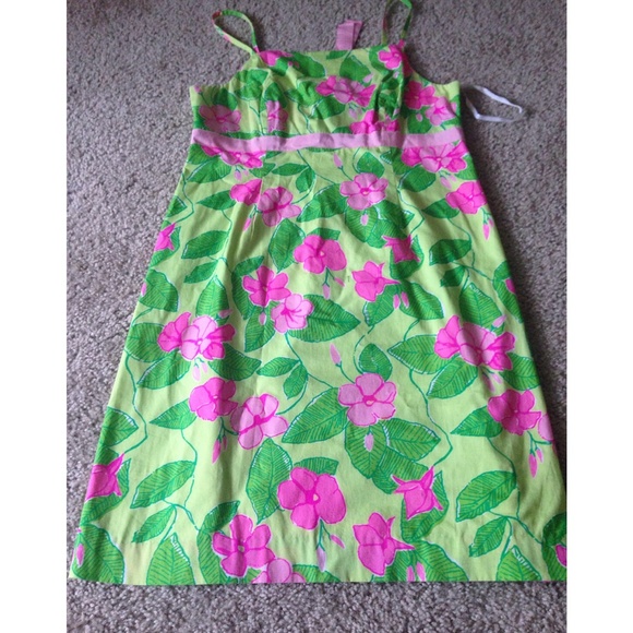 Lilly Pulitzer rare white label size 6
