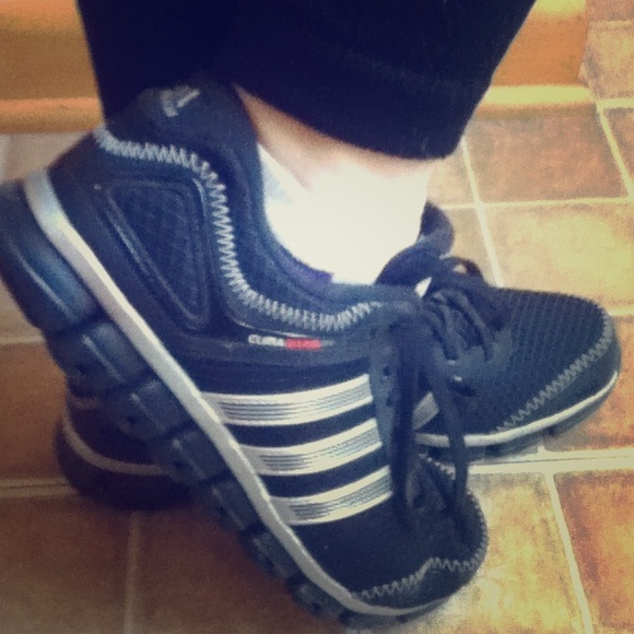 Adidas Climawarm Women's, Size 10