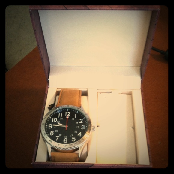 Watch NWB battery included!