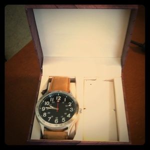 Watch NWB battery included!