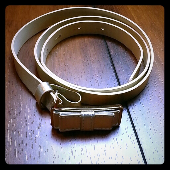NWOT Ann Taylor LOFT Metallic Champagne Bow Belt S