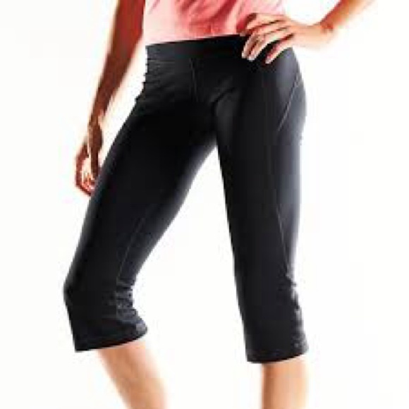 Tek Gear Pants - ❌Bundled❌Tek Gear navy workout capri pants