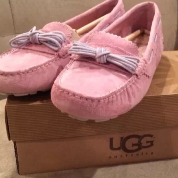 UGG 7.5 New With Box! Style Meena