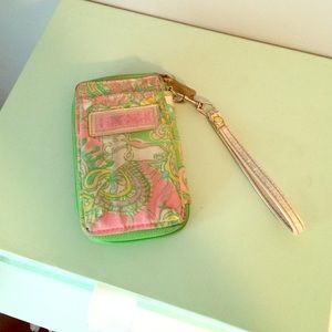 Lilly Pulitzer wristlet wallet
