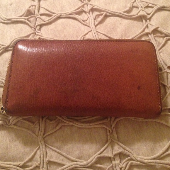 Michael Kors Tan Leather Wallet 😍 - Picture 2 of 3