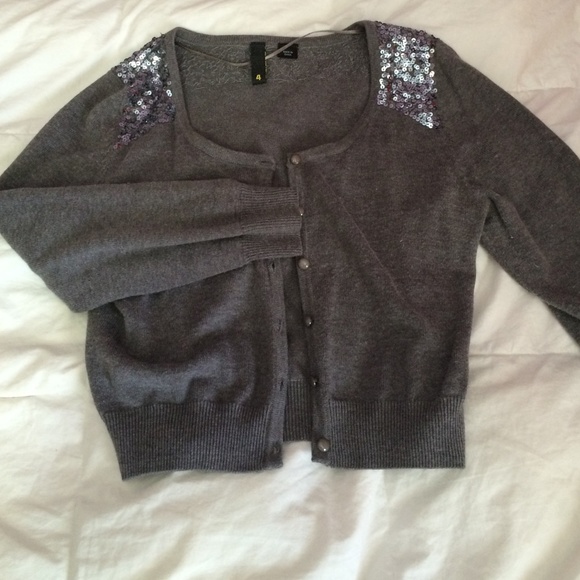 Gray and sequins cardigan
