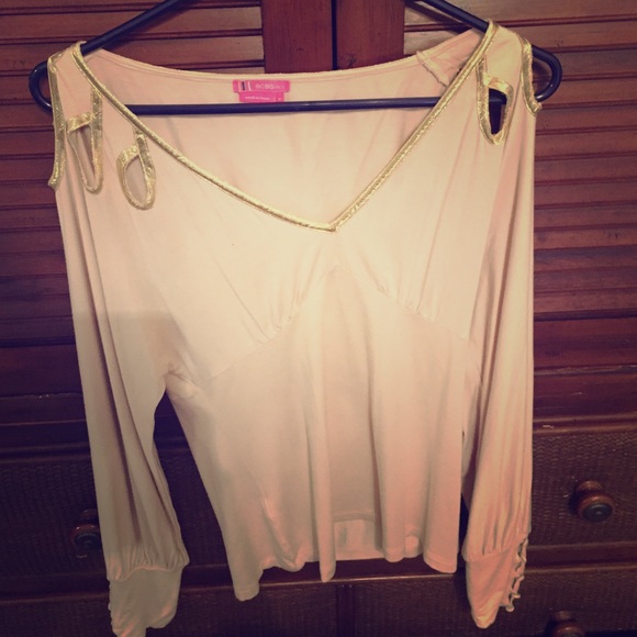 BCBG top