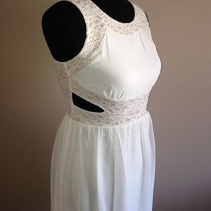 NWT Beautiful Cream Ivory Lace Dress Sz S