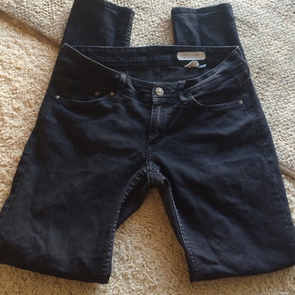 Black Skinny Ankle Jeans