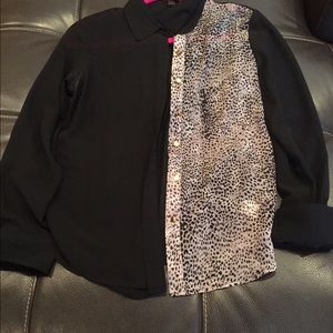 Beautiful zebra printed shirt size small
