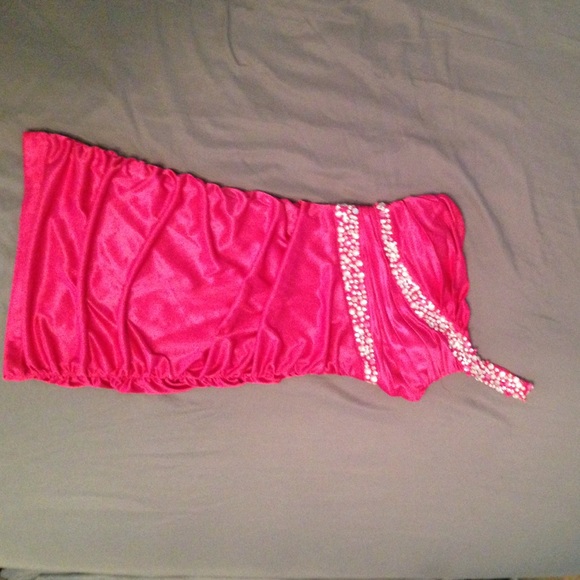 Pink slender Homecoming dress size small