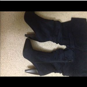 Navy blue boots. GREAT condition.