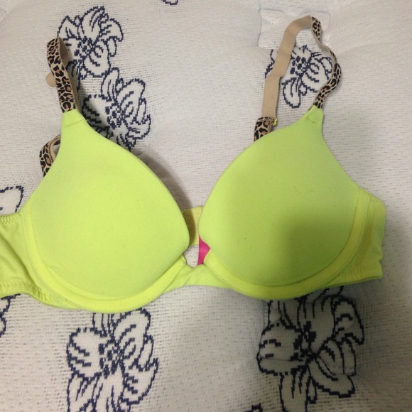VS Bra 32A