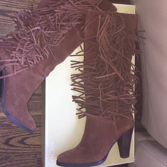 Michael Kors Gorgeous Suede Fringe Boots 7