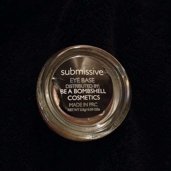 Bombshell - Picture 2 of 3