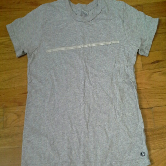 Abercrombie gray t-shirt