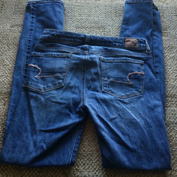 AE Distressed Skinny Jeans