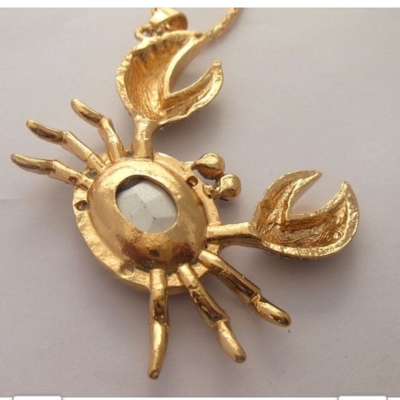 NWOT GC sparkling white crystal necklace crab - Picture 2 of 4