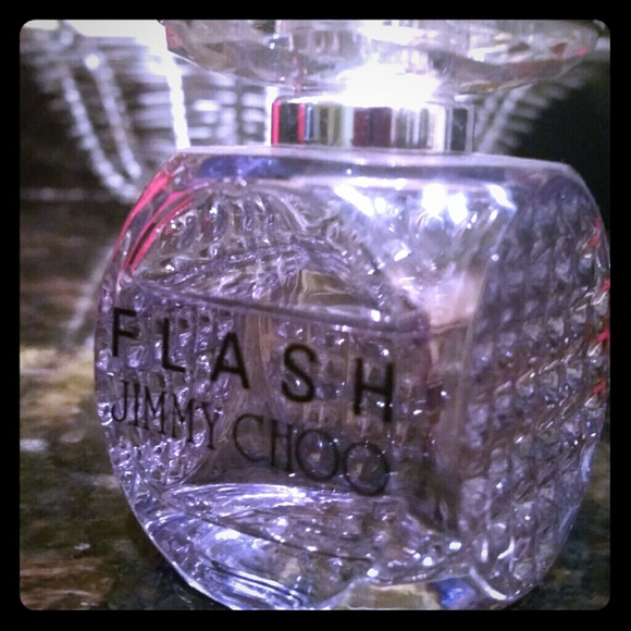 Flash eau de parfum by Jimmy Choo