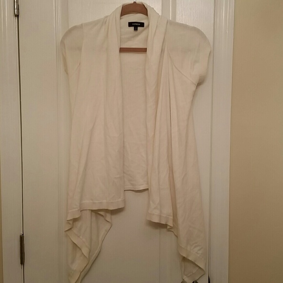Short sleeve sweater