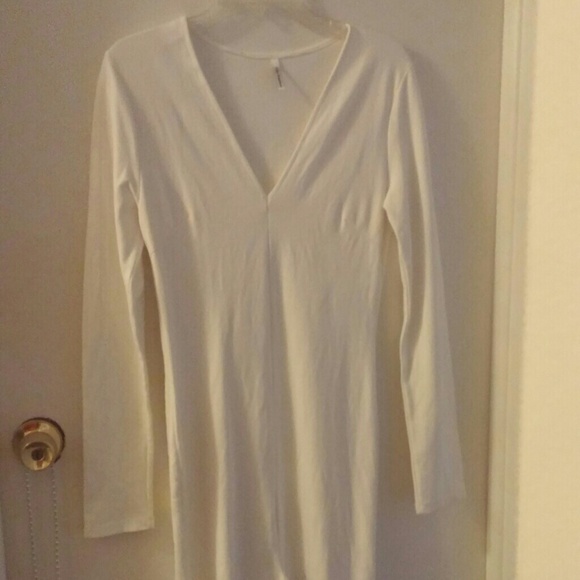 White bodycon dress