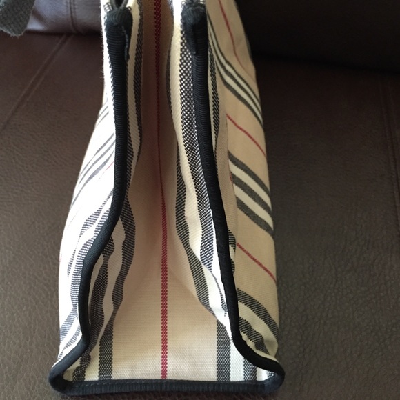 Authentic Burberry Tote - Picture 2 of 4