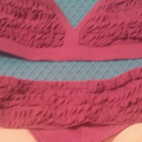 Beautiful Girls Purple Bikini - Picture 3 of 3