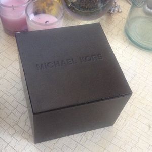Michael Kors watch box