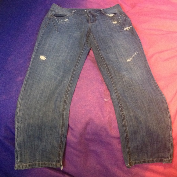 DKNY JEANS. Distressed straight legged jeans! - Picture 1 of 4