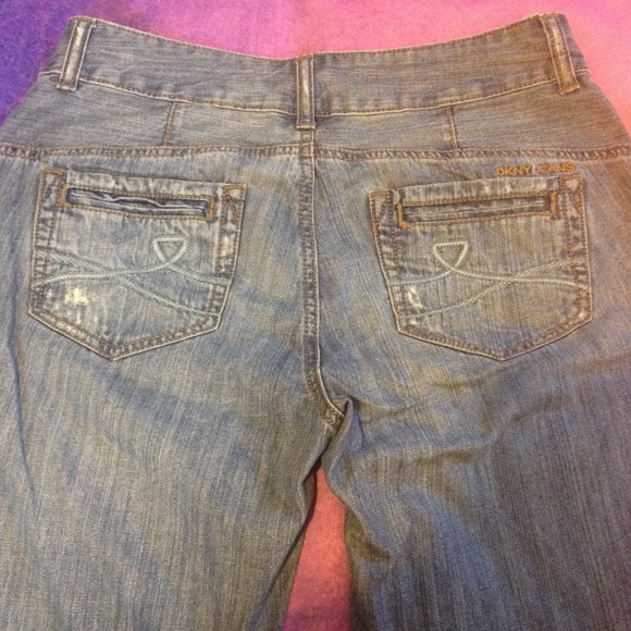 DKNY JEANS. Distressed straight legged jeans! - Picture 2 of 4
