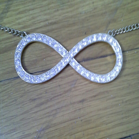 Gold infinity necklace