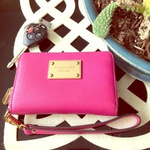 Michael Kors wallet clutch