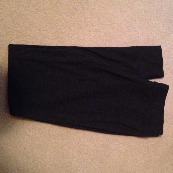 NEW WITH TAGS VS LEGGINGS