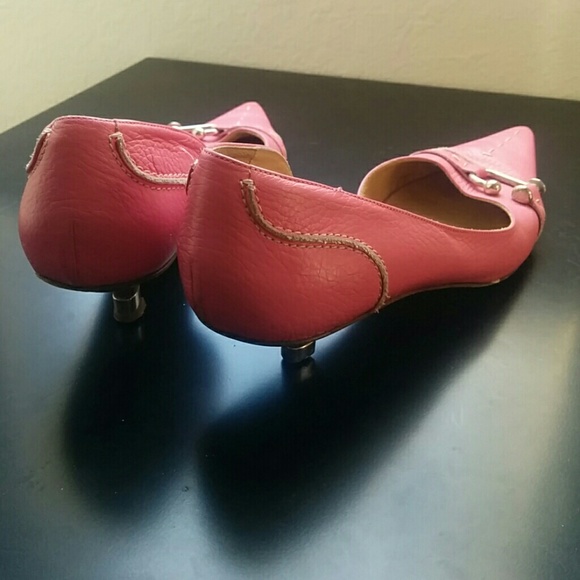 BCBG leather kitten heels in pink - Picture 4 of 4