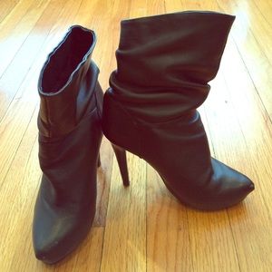 Steve Madden Alisha Booties