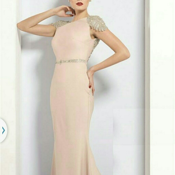 SOLD******KILLER DRESS - Picture 2 of 4