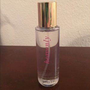 Victoria's Secret Heavenly Fragrance Mist