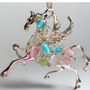 NWOTGCCrystalAngelWingHorseColorPendant Necklace