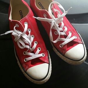 Red converse