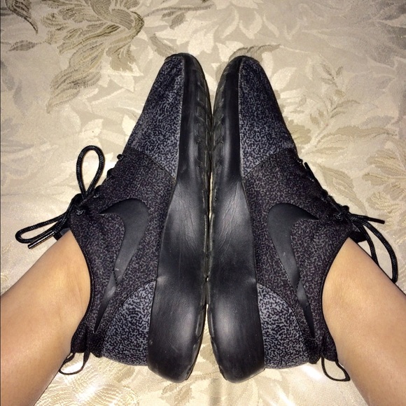 Nike Roshe size 6.5