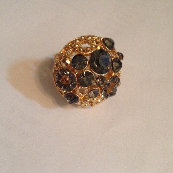 Grey ring - Picture 2 of 2