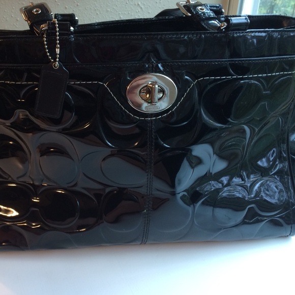 14" black patent leather coach purse