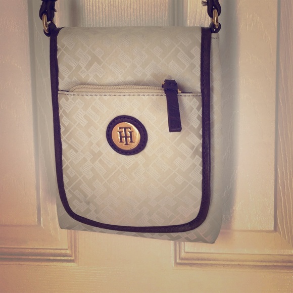 Tommy Hilfiger crossbody bag