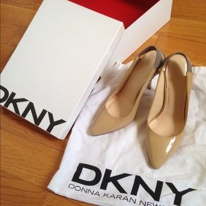 DKNY nude patent leather sling back pumps