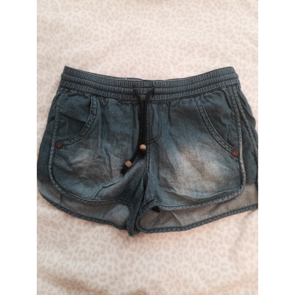 Soft chambray shorts